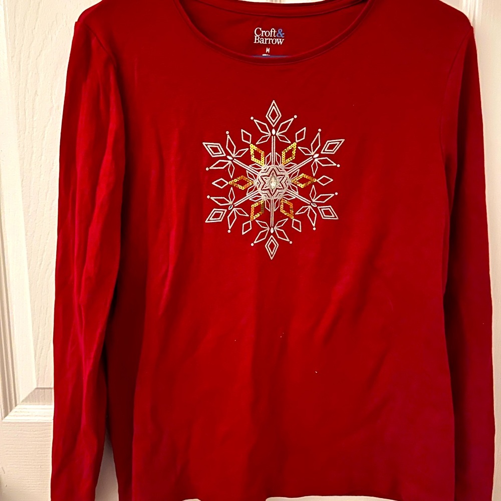 ❤️SALE! 4 for $10❤️ red Croft and Barrow Women’s long sleeved holiday top